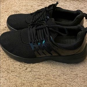 Black gym shoes